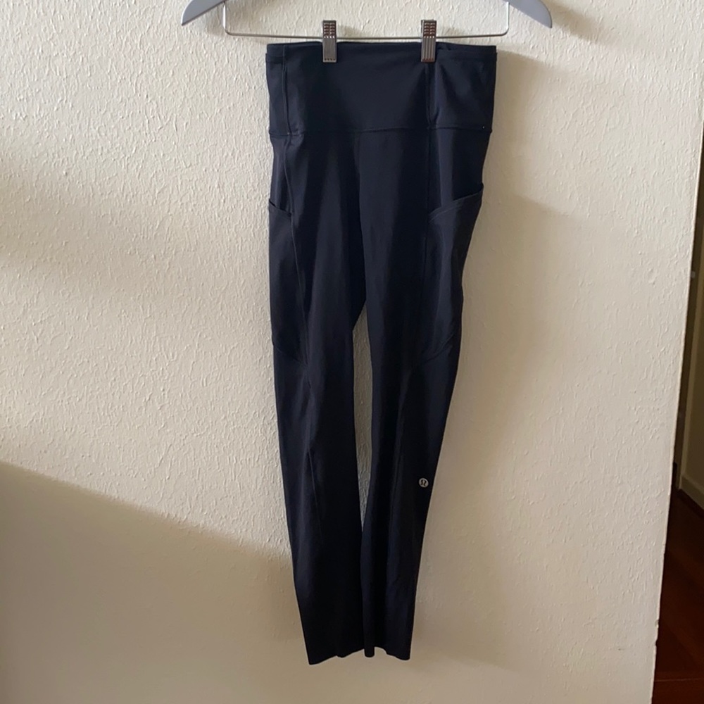 Lululemon CA 35801 RN 106259 H8 leggings